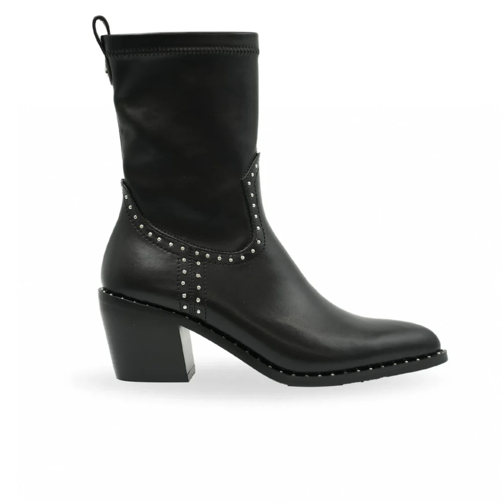 A-VERO - BLACK